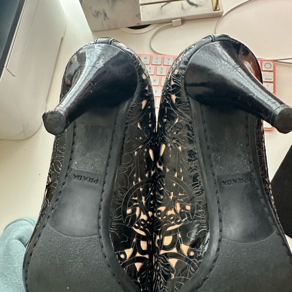 Prada heels - Picture 4 of 6